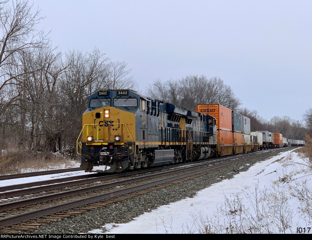 CSX 3442 on I017